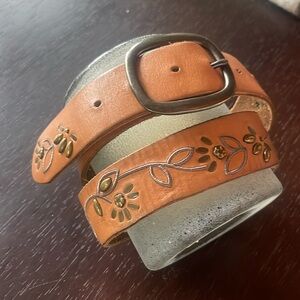 Fossil women’s leather belt